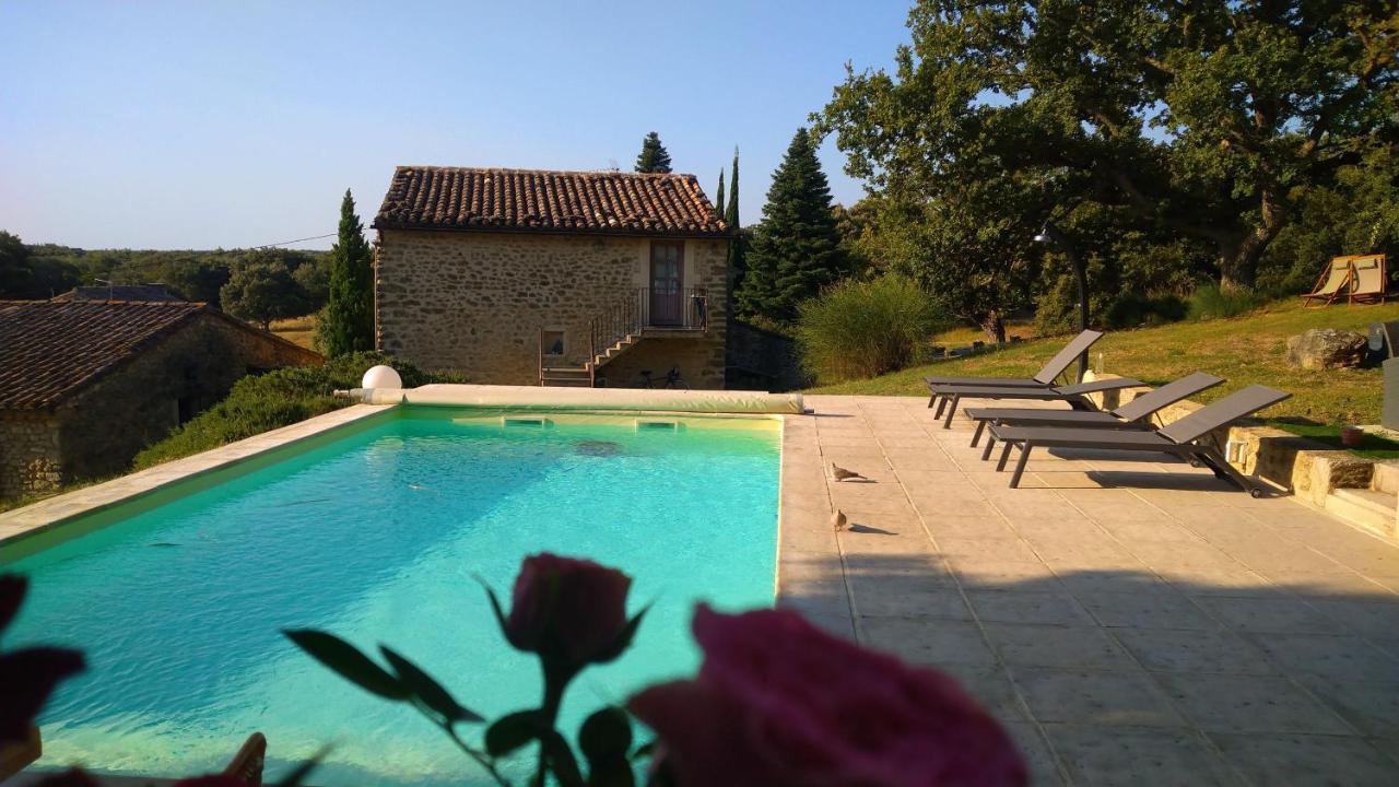 Отель La Ferme Les Eybrachas Reauville Экстерьер фото