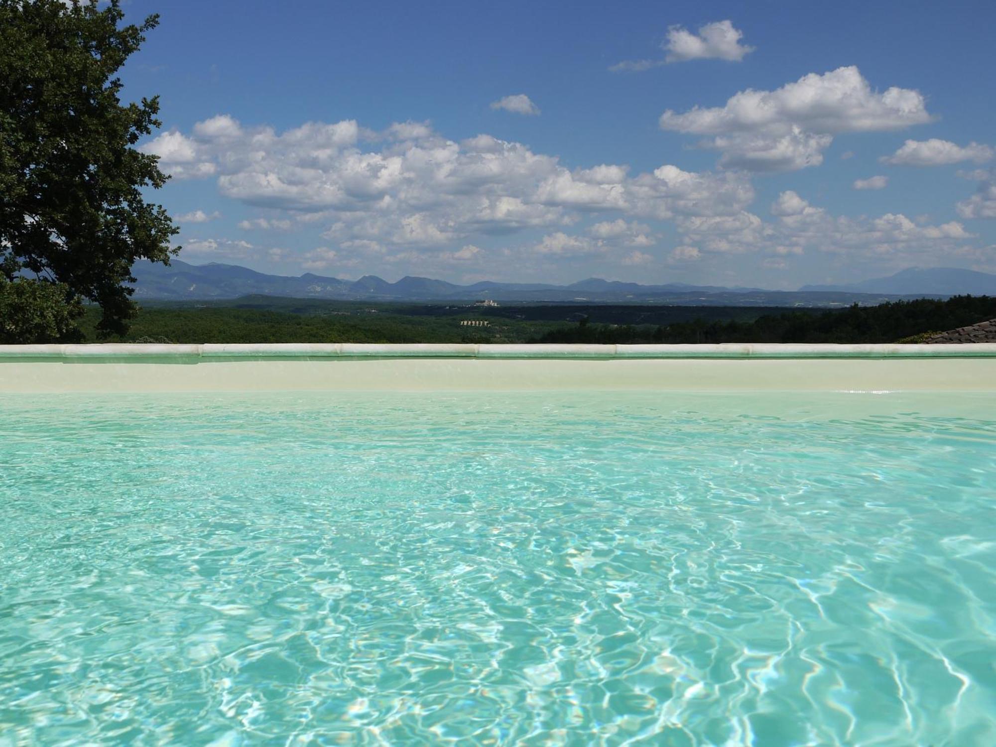 Отель La Ferme Les Eybrachas Reauville Экстерьер фото